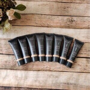 Mary Kay Timewise Matte 3D Foundation Ivory And Beige